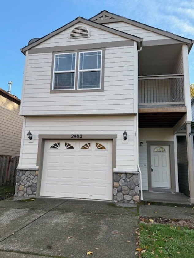 Primary Photo - 3 Bedroom 2.5 Bath Forest Grove OR