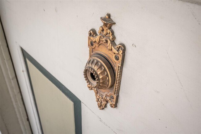 Building Photo - 2017 Elysian St