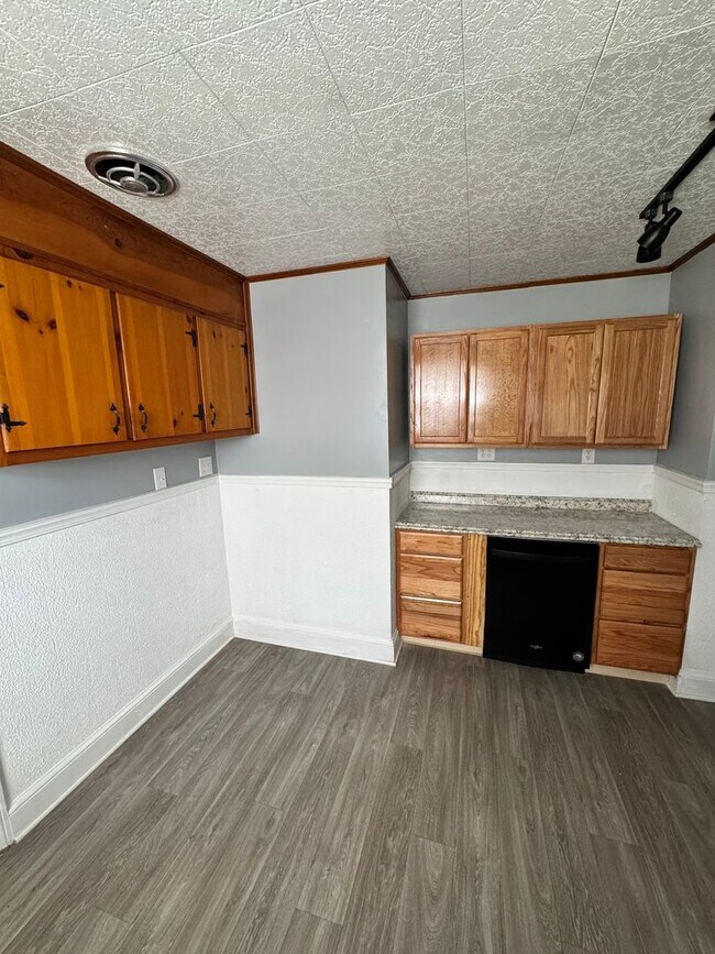 Foto del edificio - Cozy 4 bed 1.5 bath Ranch House in Petersburg