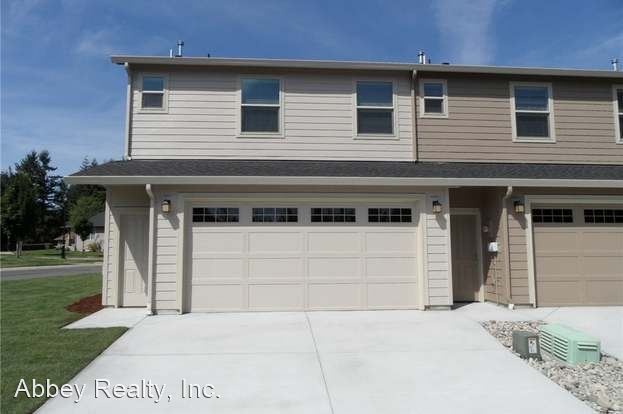 Primary Photo - 3 br, 2 bath Apartment - 7105 Spencer Ave