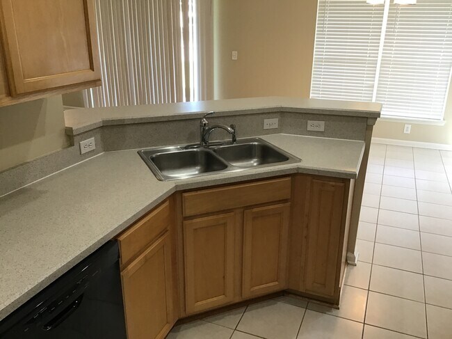 Foto del edificio - 671 Southland Ln