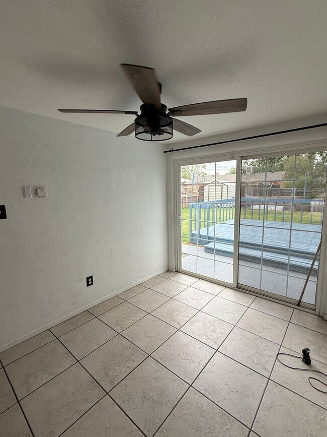 Foto del edificio - 6016 Aztec Rd NE