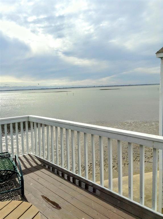 Building Photo - 500 Tiki Dr