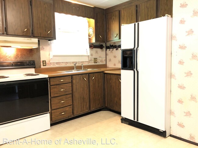 Building Photo - 3 br, 1.5 bath House - 39 Georgetown Dr