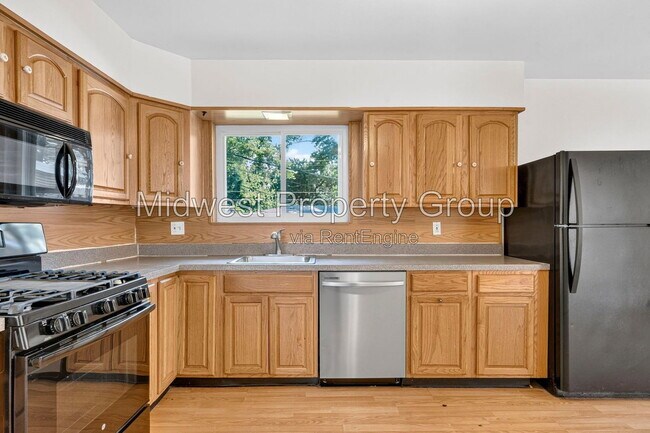 Foto del edificio - 370 Gerald Ave