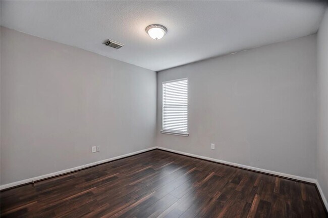 Building Photo - 18111 Misty Jade Ln