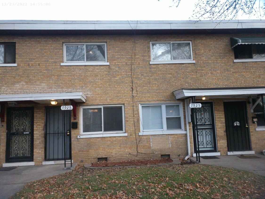 7925 S Dobson Ave, Chicago, IL 60619 Townhome Rentals in Chicago IL