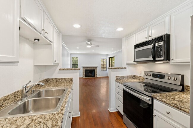 Foto del edificio - 12059 Alta Carmel Ct