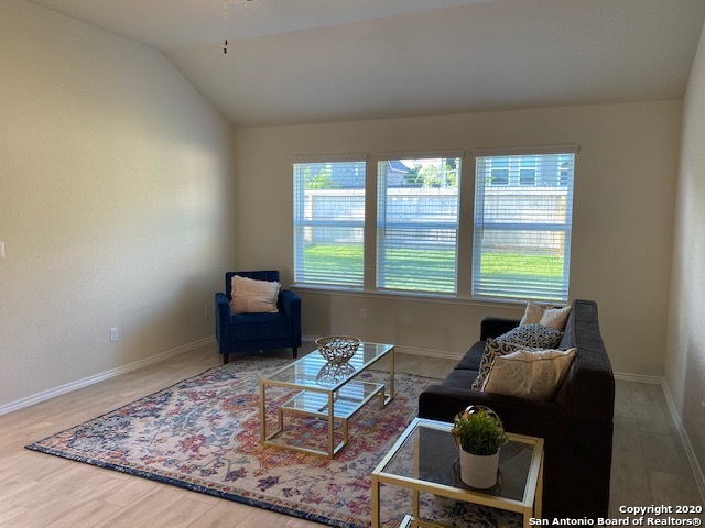 Foto del edificio - 7639 Cottonwood Ridge