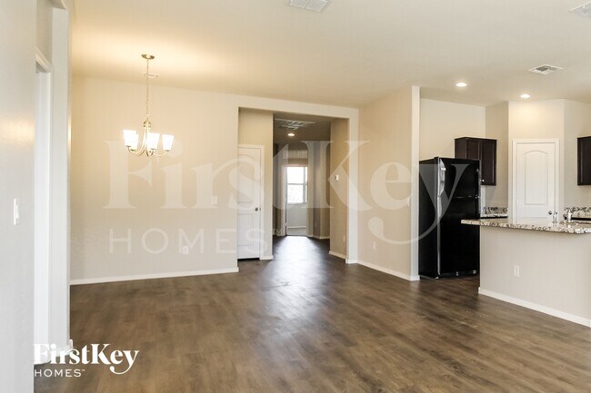 Foto del edificio - 2635 W Tamarisk Ave