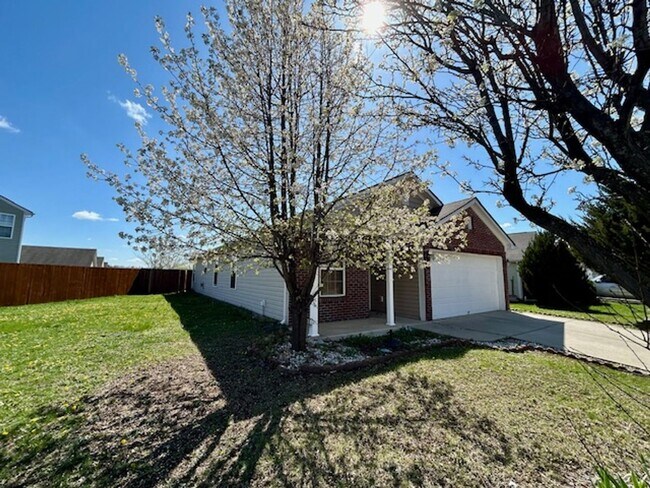 Building Photo - Cute Ranch Home!