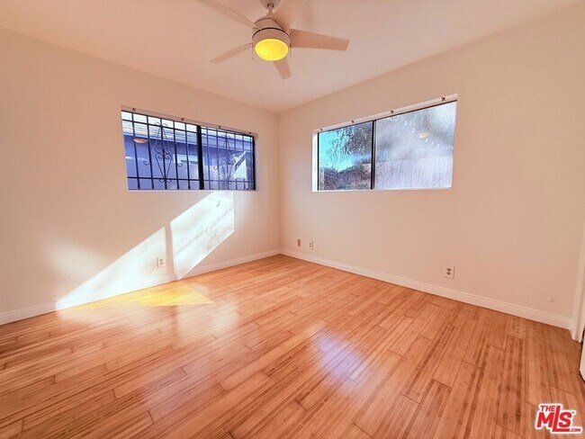 Foto del edificio - 1531 Cabrillo Ave