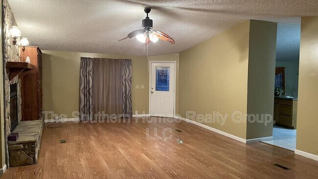 Foto del edificio - 528 County Rd 119