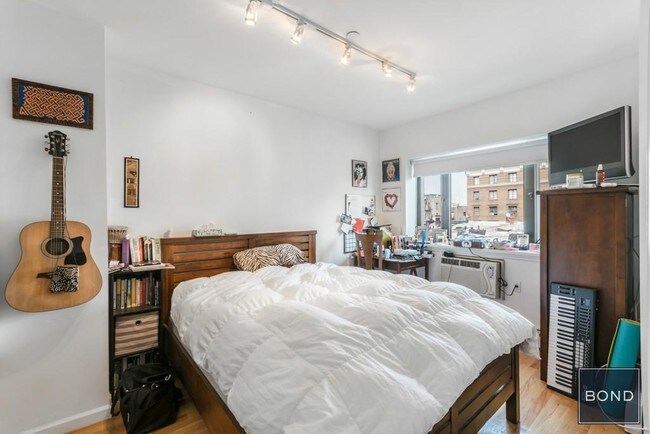 Building Photo - 529 W 147th St