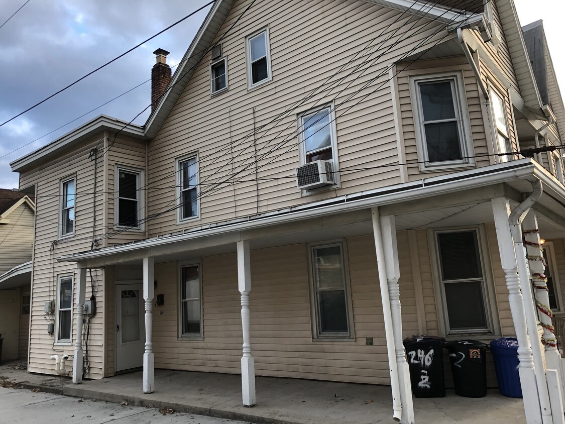 Foto principal - 246 Pine St