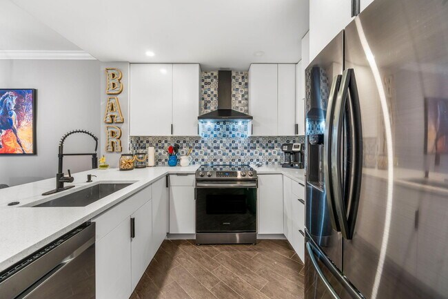 Foto del edificio - 11771 St Andrews Place