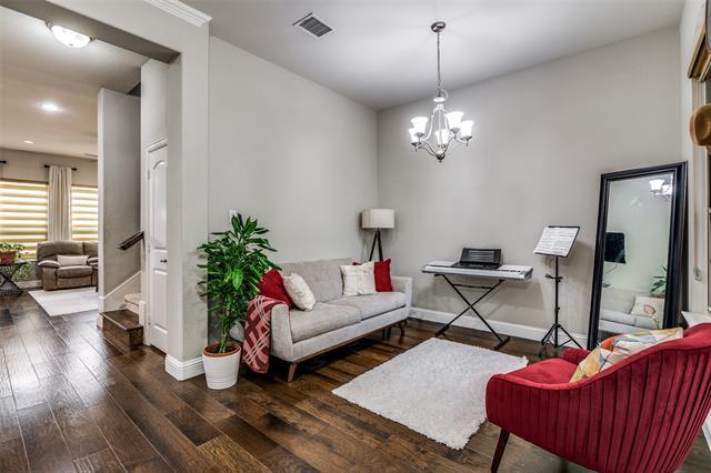 Foto del edificio - 4674 Cecile Rd
