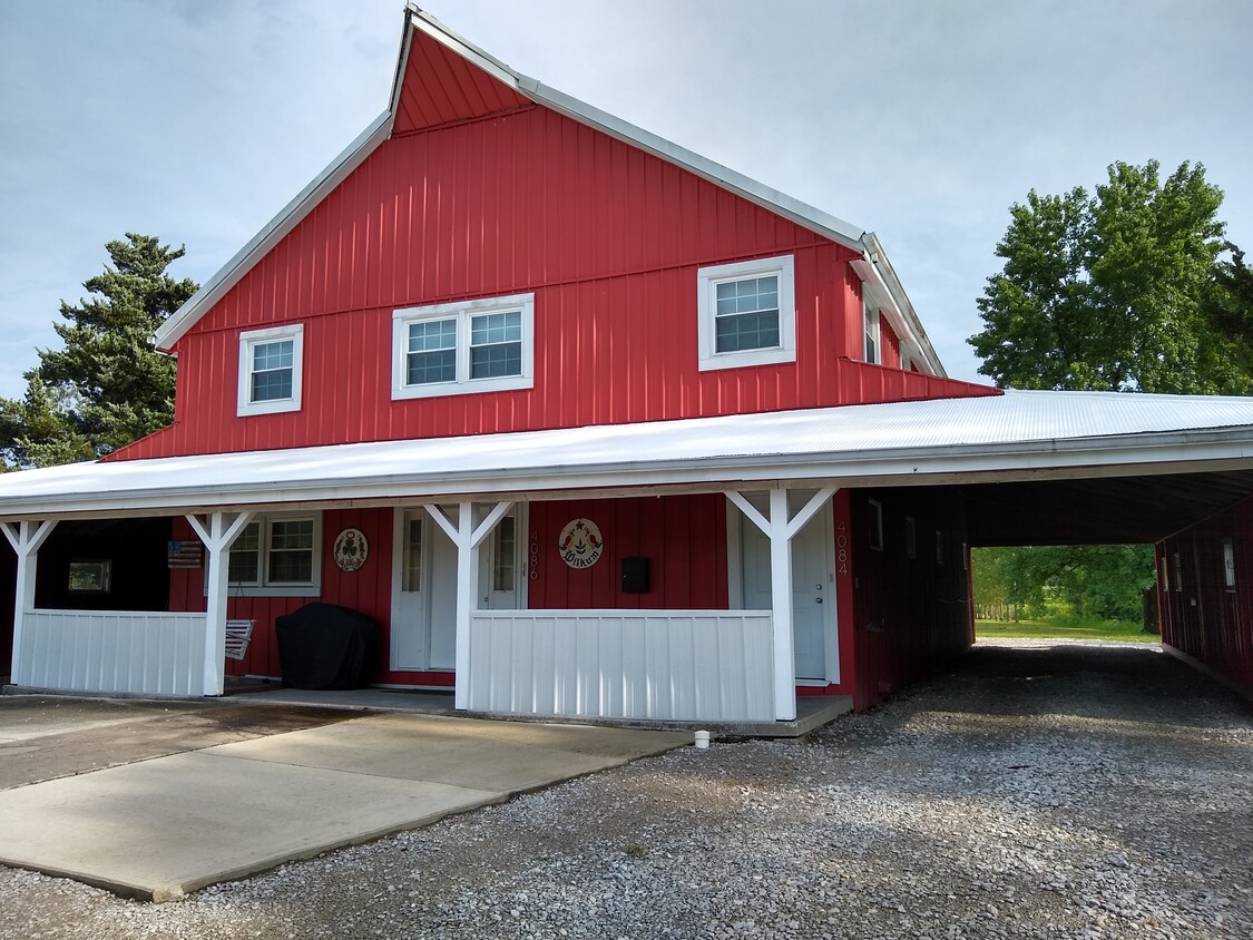 Primary Photo - 4084 /4086 Samoset Cir