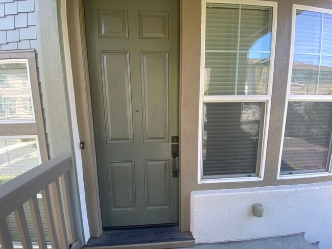 Foto del edificio - Newer Multi-Level Downtown Townhouse with ...