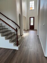 Building Photo - 1215 Redstone Glen Ln