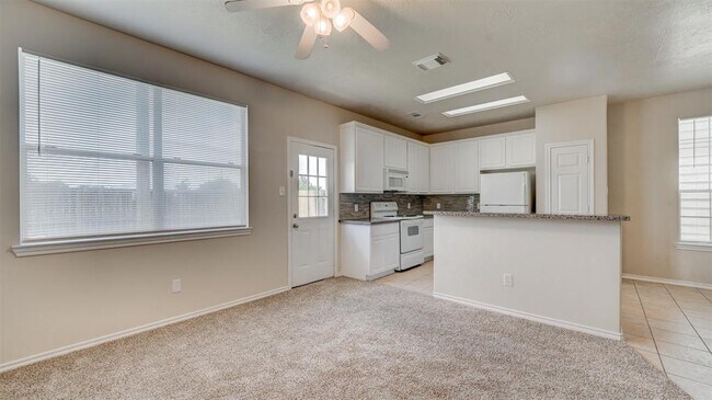 Building Photo - 8743 Thistlemoor Ln