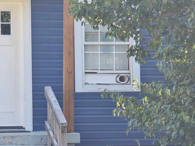 Building Photo - 3100 NW 33rd St