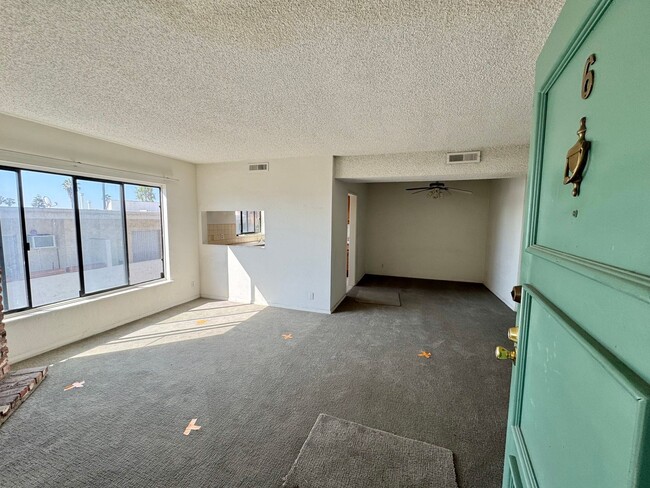 Building Photo - 1444 Centinela Ave