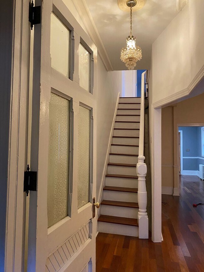 Foto del edificio - Beautiful 3-Bedroom Townhouse in South Phi...