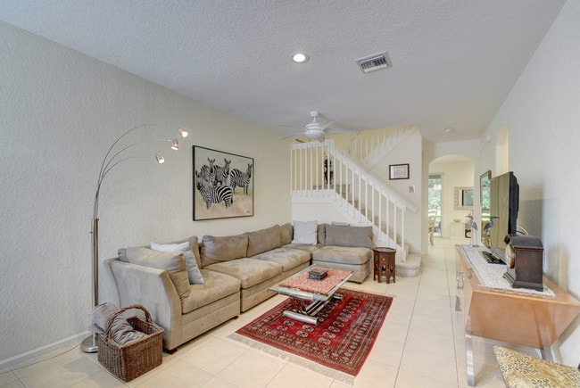 Building Photo - 71  Legacy Court 4550 Delray Beach FL 33445