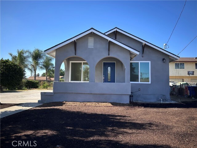 Foto principal - 565 E 12th St