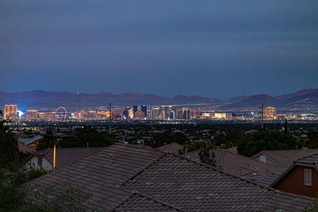 Building Photo - EXECUTIVE LUXURY HOME WITH FULL CITY VIEW ...