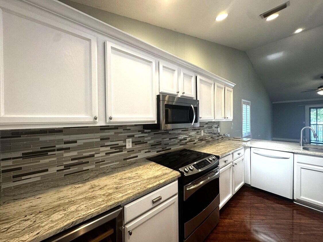 Foto principal - 2335 SW 22nd Ave