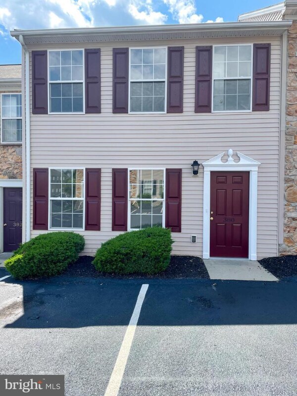 Foto principal - 392 Cherry St