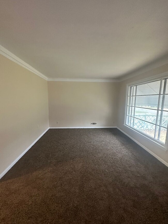 Foto del edificio - 3bd Single Water/Sewer Included Section 8