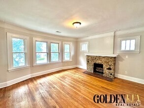 Building Photo - 14650 Rutherford St