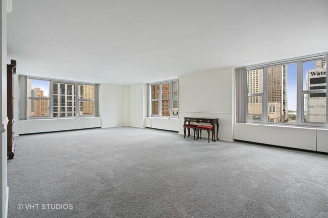 Foto del edificio - 777 N Michigan Ave