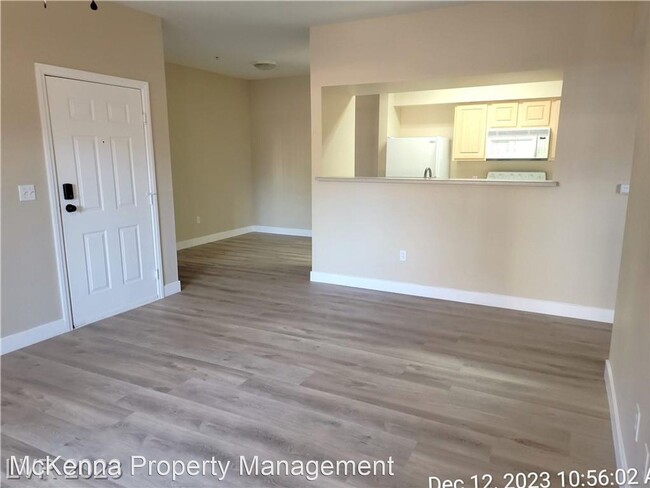 Building Photo - 1 br, 1 bath House - 6955 N Durango Dr #10...