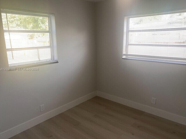 Building Photo - 1700 SW 69th Terrace