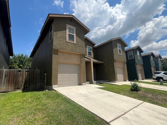 Building Photo - 6611 Mia Way