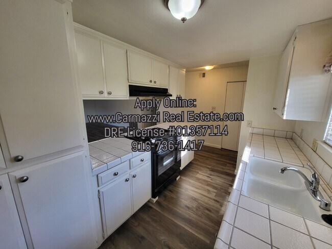 Foto del edificio - 6046 Vía Casitas