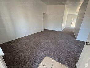 Building Photo - 1202 Hadar Rd