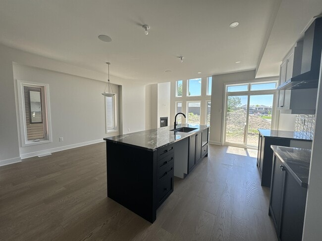 Photo du bâtiment - 111 Bristol Cres