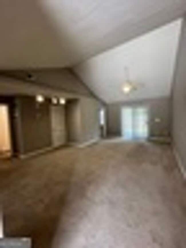 Building Photo - 409 Baltic Ct