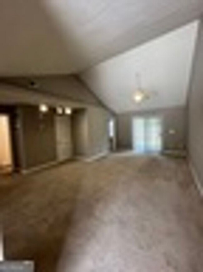 Foto del edificio - 409 Baltic Ct