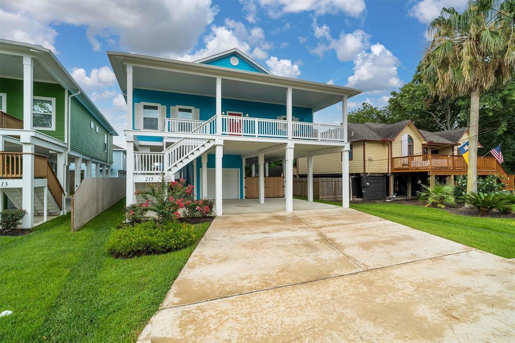 Foto principal - 215 West Dr