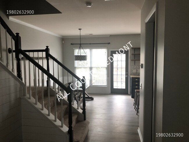 Building Photo - 672 6th Baxter Crossing