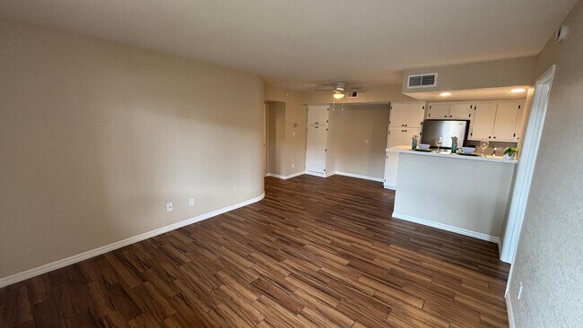 Foto del edificio - 3601 W Tierra Buena Ln