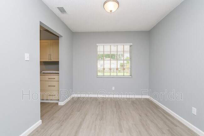 Foto del edificio - 1111 E Okaloosa Ave