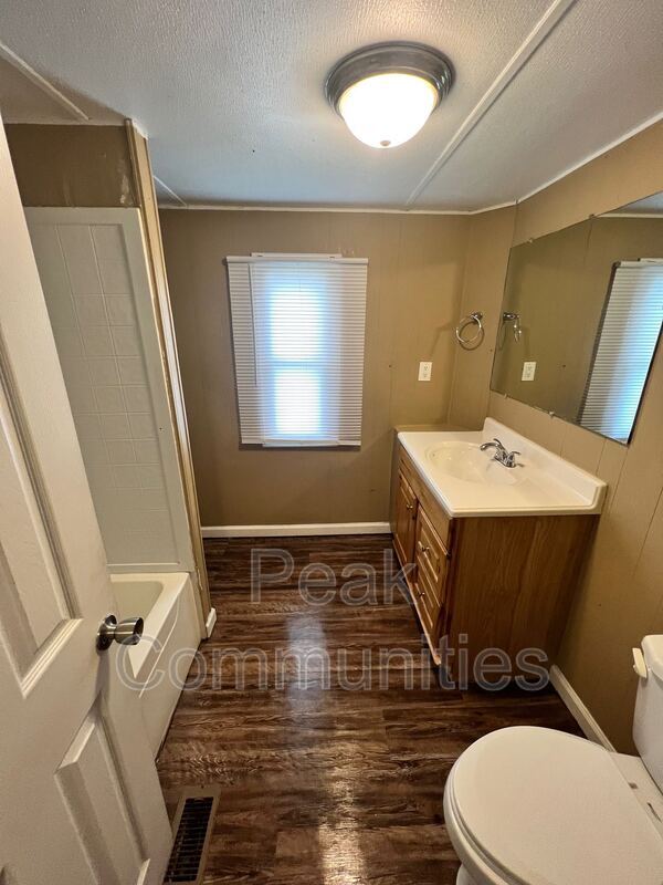 194 Peach St, Hopkinsville, KY 42240 House Rental in Hopkinsville, KY