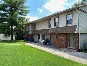 Building Photo - 1003 Arrowhead Dr